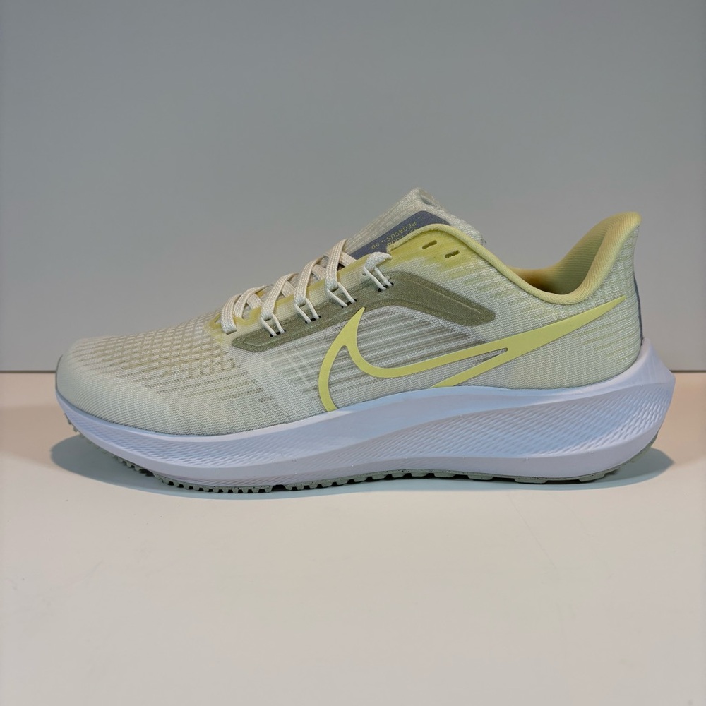 Women’s Nike Air Zoom Pegasus 39 Running Shoes Size 9 New In Box - Picture 2 of 7